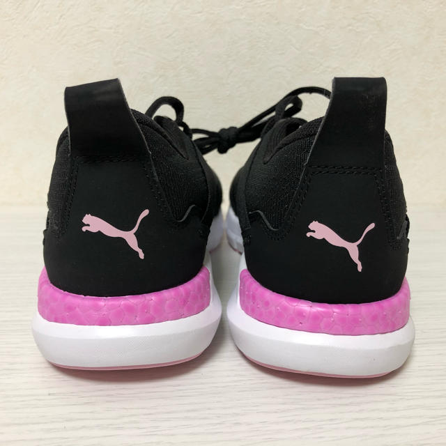 PUMA(プーマ)のPUMA スニーカー　24.5cm レディースの靴/シューズ(スニーカー)の商品写真