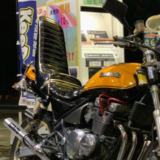 カワサキ - ゼファー400用 三段シートの通販 by ボールド|カワサキ