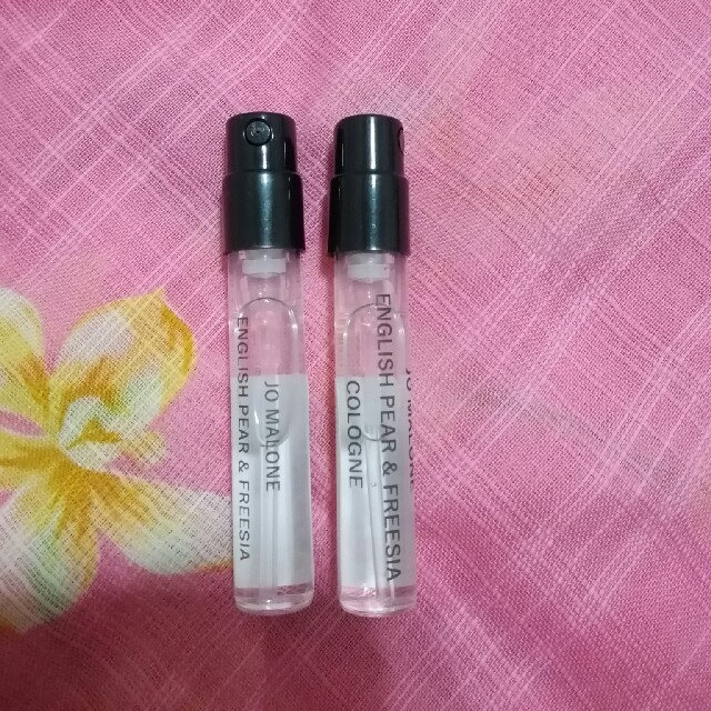 Jo Malone(ジョーマローン)のジョーマローンイングリッシュペアー&フリージア1.5ml2本 コスメ/美容の香水(香水(女性用))の商品写真