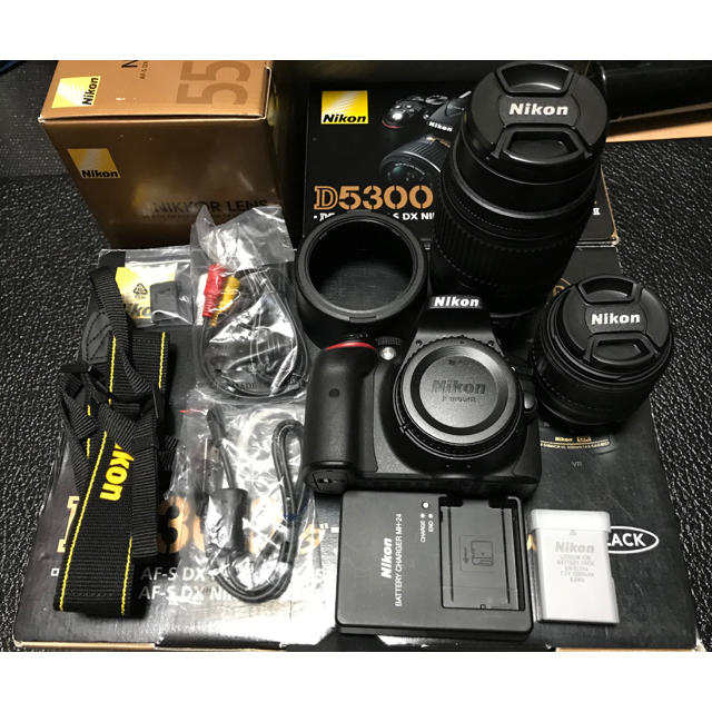 【Nikon】デジタル一眼レフカメラ D5300 ダブルズームキット ブラック