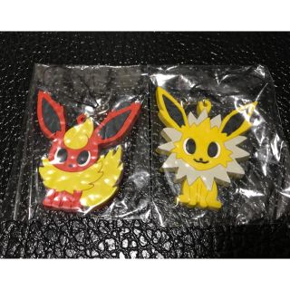 ポケモン(ポケモン)の【ポケモン】ラバーストラップコレクション（ブースター,サンダース）セット(ストラップ)