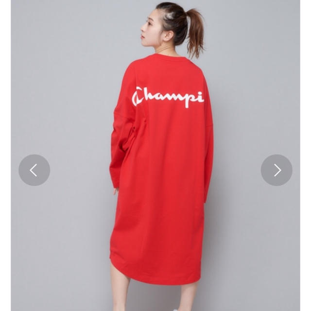 Champion(チャンピオン)の最終値下げ　チャンピオン　Tシャツワンピース　ロンT  ロングワンピース　レッド レディースのワンピース(ロングワンピース/マキシワンピース)の商品写真