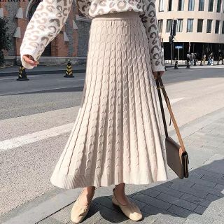 ザラ(ZARA)のケーブル柄ロングニットスカート★ベージュ(ロングスカート)