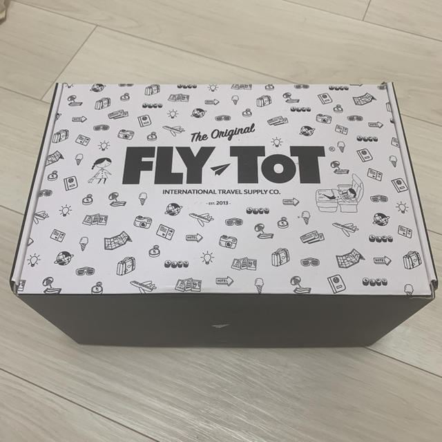 FLY TOT フライトット