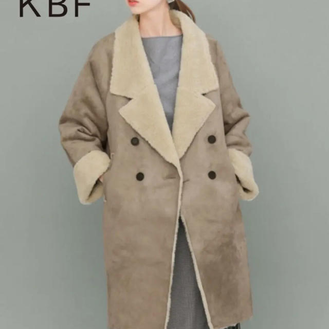 KBF(ケービーエフ)のKBF フェイクムートンコート レディースのジャケット/アウター(ムートンコート)の商品写真