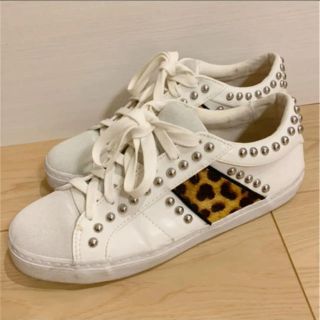 ザラ(ZARA)のZARA レオパード　スタッズ　スニーカー(スニーカー)