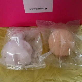 ラッシュ(LUSH)のバスボム2点セット(その他)