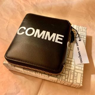 コムデギャルソン(COMME des GARCONS)のコムデギャルソン ヒュージロゴウォレット ブラック(折り財布)