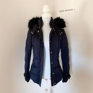 ザラ(ZARA)の【超美品】ZARA WOMAN ファーフード付きミディアムダウン　S(ダウンジャケット)