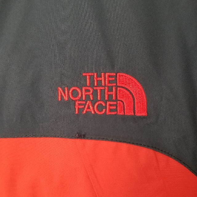 THE NORTH FACE(ザノースフェイス)のTHE NORTH FACE マウンテンパーカー Mサイズ メンズのジャケット/アウター(ナイロンジャケット)の商品写真