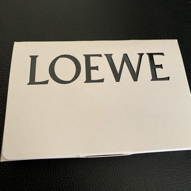 LOEWE(ロエベ)のロエベ　オードゥ　パルファン香水(サンプル) コスメ/美容のキット/セット(サンプル/トライアルキット)の商品写真