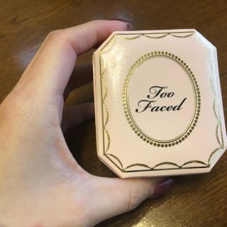 トゥフェイス(Too Faced)のtoo faced ダイヤモンドライトマルチユースハイライター(フェイスカラー)