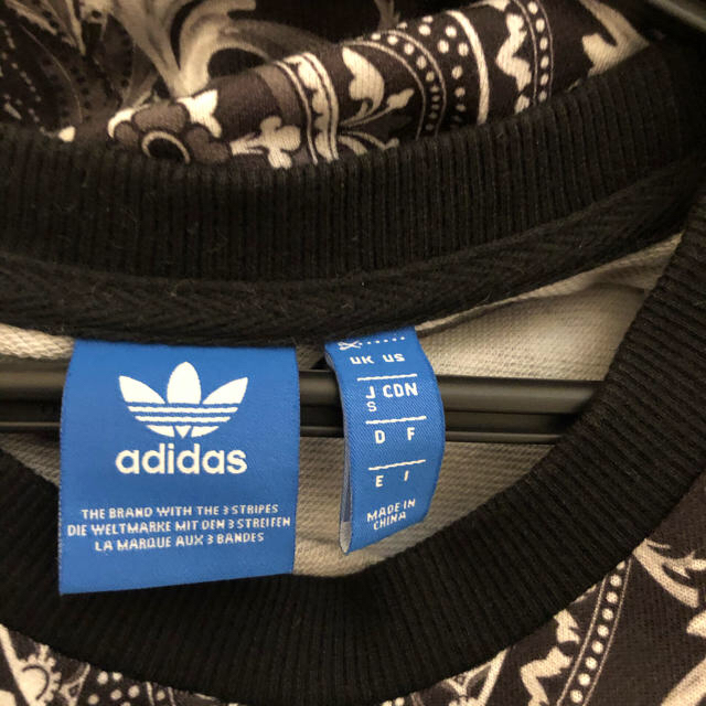 adidas(アディダス)のアディダス　　トレーナー　美品 レディースのトップス(トレーナー/スウェット)の商品写真