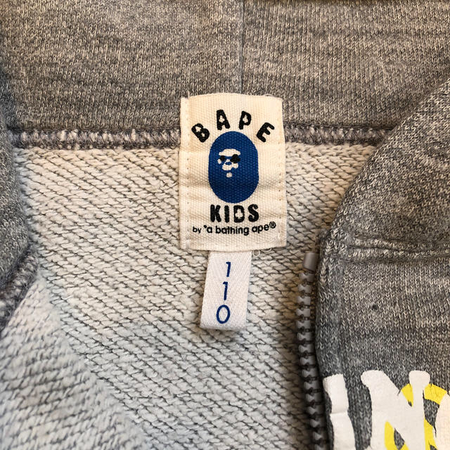 A BATHING APE(アベイシングエイプ)のかなりお得 値下げ‼️A BATHING APE kids パーカー 110cm キッズ/ベビー/マタニティのキッズ服男の子用(90cm~)(ジャケット/上着)の商品写真