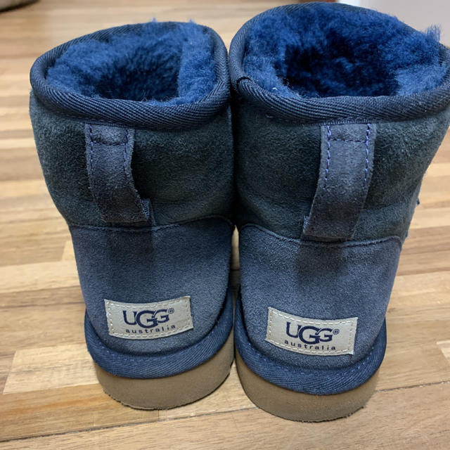 UGG(アグ)のアグ　ショートブーツ　26㎝ レディースの靴/シューズ(ブーツ)の商品写真