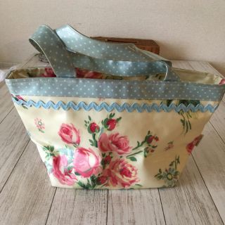 ローラアシュレイ(LAURA ASHLEY)のローラアシュレイ　トートバッグ(トートバッグ)