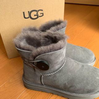 アグ(UGG)のUGG ミニベイリーボタン(ブーツ)