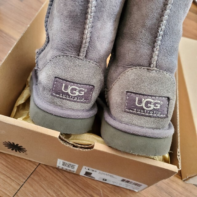 UGG(アグ)のugg キッズ　ムートン キッズ/ベビー/マタニティのキッズ靴/シューズ(15cm~)(ブーツ)の商品写真