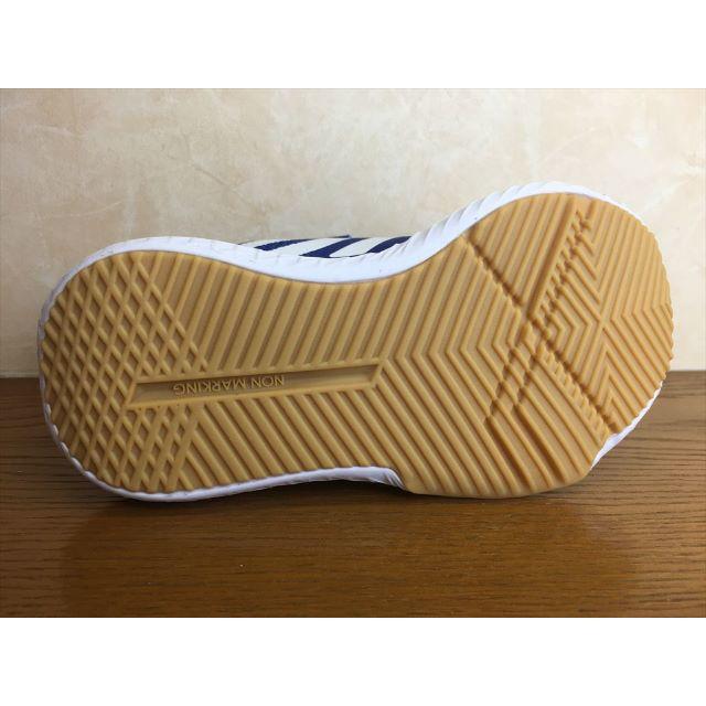 adidas(アディダス)のアディダス FortaGym CF K 靴 19,0cm 新品 (130) キッズ/ベビー/マタニティのキッズ靴/シューズ(15cm~)(スニーカー)の商品写真