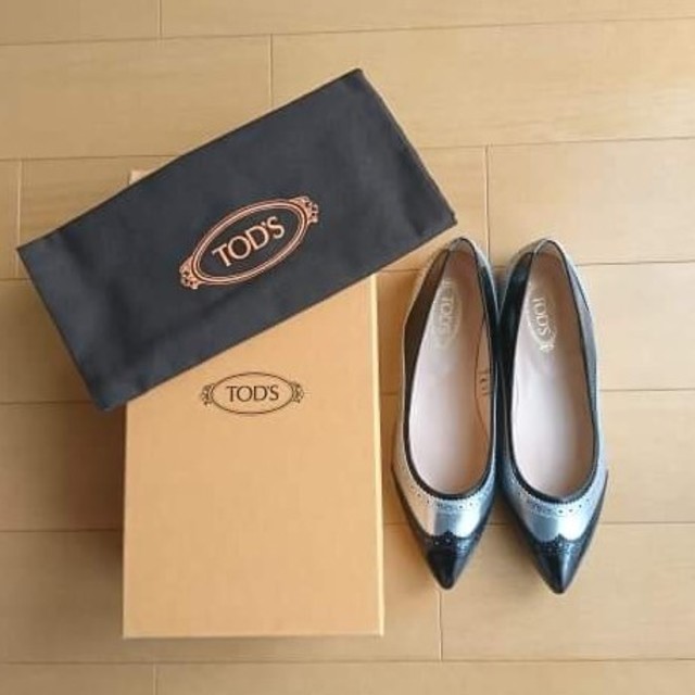 TOD'S(トッズ)の【ryocco.kさまご専用】新品未使用トッズ♡コンビバレエフラット36サイズ レディースの靴/シューズ(バレエシューズ)の商品写真