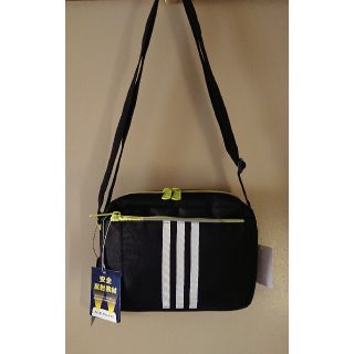 アディダス(adidas)の【夢香ママ様専用】新品★アディダスショルダーバック【ブラック】(ショルダーバッグ)