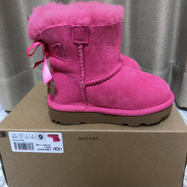 UGG(アグ)のUGG 13.5cm   キッズ/ベビー/マタニティのベビー靴/シューズ(~14cm)(ブーツ)の商品写真