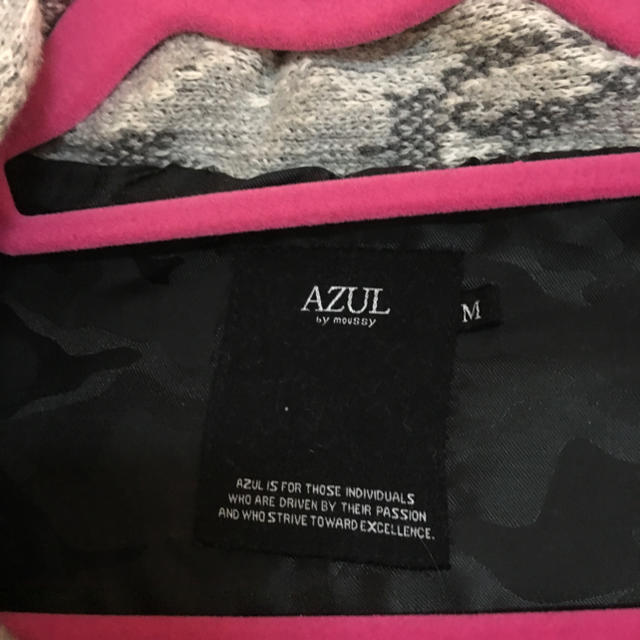 AZUL by moussy(アズールバイマウジー)のAZULメンズ ダウン メンズのジャケット/アウター(ダウンジャケット)の商品写真