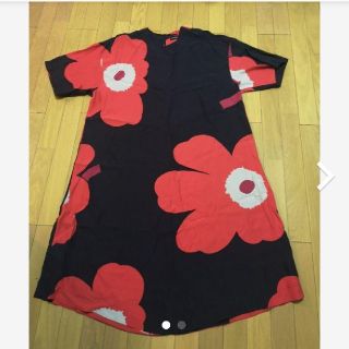 マリメッコ(marimekko)のマリメッコ Jaisi Juhlaunikko  ワンピース（XSサイズ 日本）(ひざ丈ワンピース)