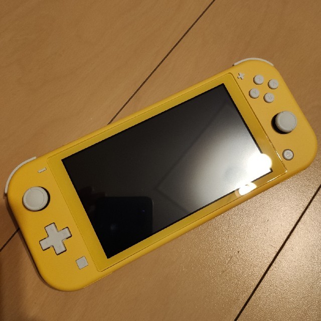 Switch lite イエロー