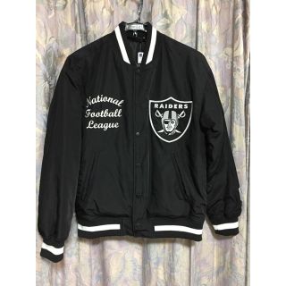 ジーユー(GU)のGU 中綿 スタジャン NFL RAIDERS(スタジャン)