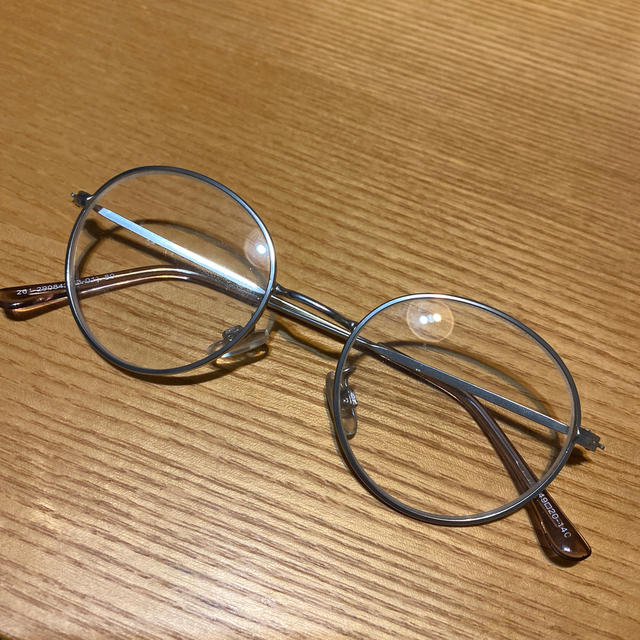GU(ジーユー)のGU シルバー伊達メガネ レディースのファッション小物(サングラス/メガネ)の商品写真