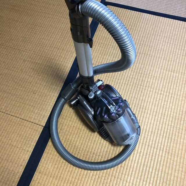 dyson ダイソン サイクロンクリーナー DC26 サイクロン掃除機　完動品