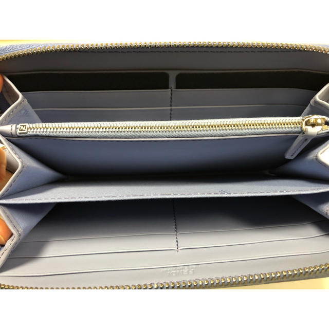 大得価新品 FENDI - FENDI スタッズ長財布 ラウンドファスナー 新品未