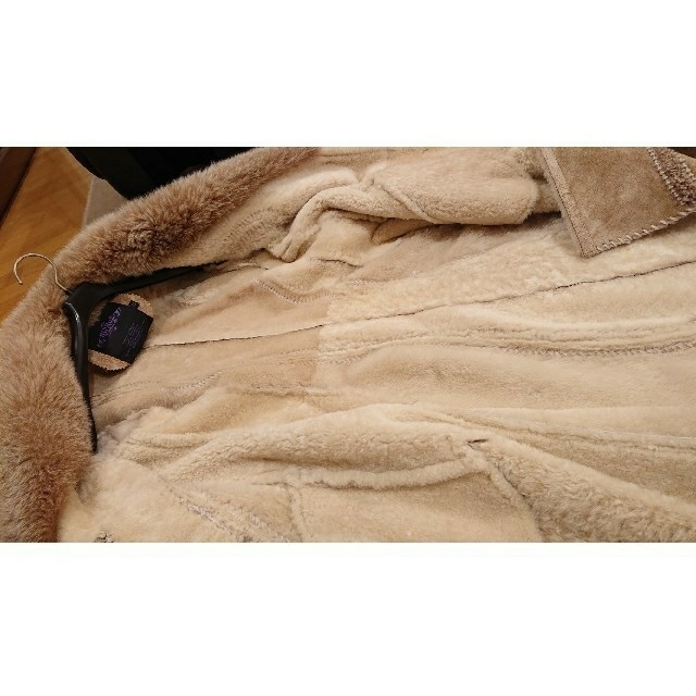 ムートンのコート 羊革 レディースのジャケット/アウター(ムートンコート)の商品写真
