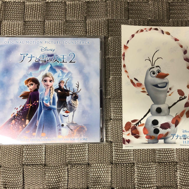 アナと雪の女王(アナトユキノジョオウ)のアナと雪の女王2 オリジナルサウンドトラック　オラフ　ポストカード付き エンタメ/ホビーのCD(アニメ)の商品写真