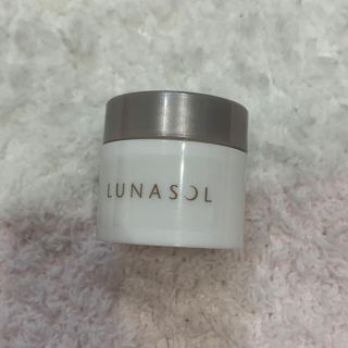 ルナソル(LUNASOL)のLUNASOLリキッドファンデーション(ファンデーション)