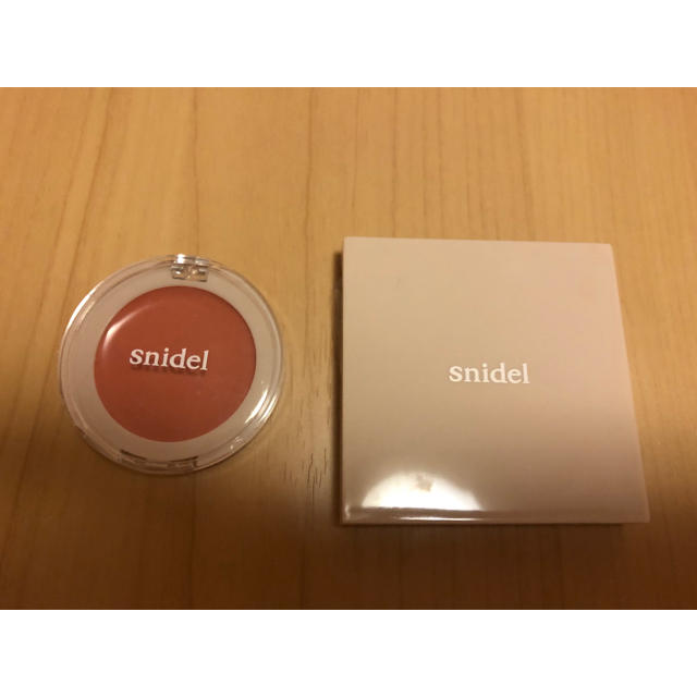 SNIDEL(スナイデル)のスナイデル アイシャドウ リップ&チーク コスメ/美容のベースメイク/化粧品(アイシャドウ)の商品写真