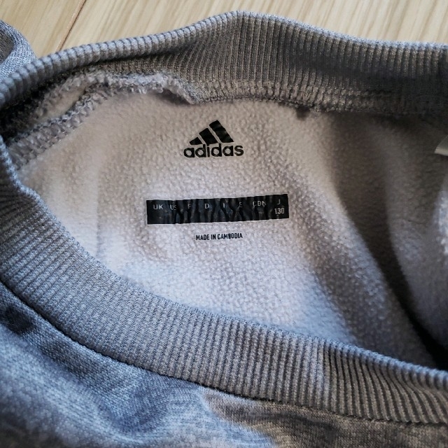 adidas(アディダス)のadidas　裏起毛　 キッズ/ベビー/マタニティのキッズ服男の子用(90cm~)(Tシャツ/カットソー)の商品写真