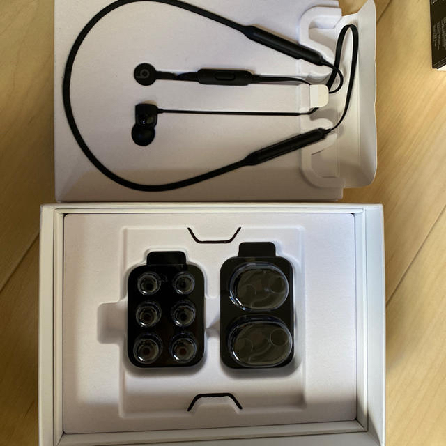 Beats x ブラック ワイヤレスイヤフォン 新品 1