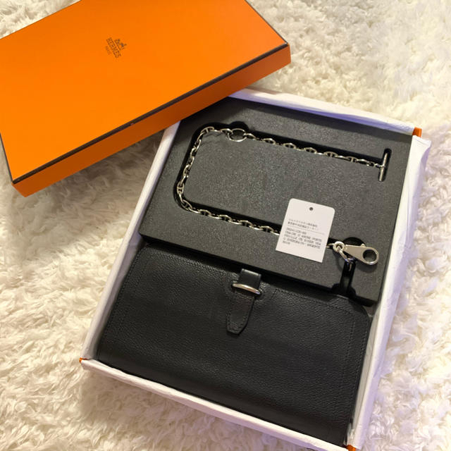 Hermes(エルメス)のHERMES 希少　シェーヌダンクル　長財布 メンズのファッション小物(長財布)の商品写真