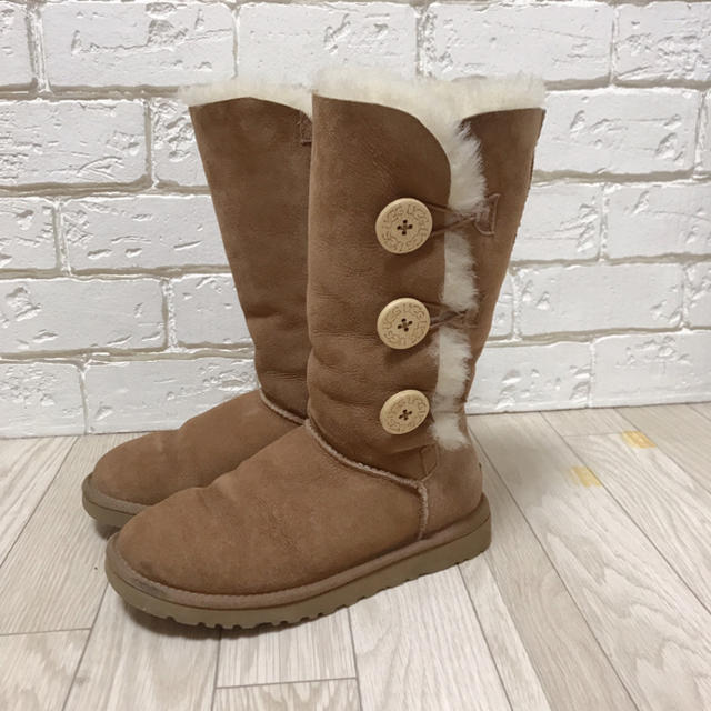 UGG ムートンブーツ ベイリーボタン