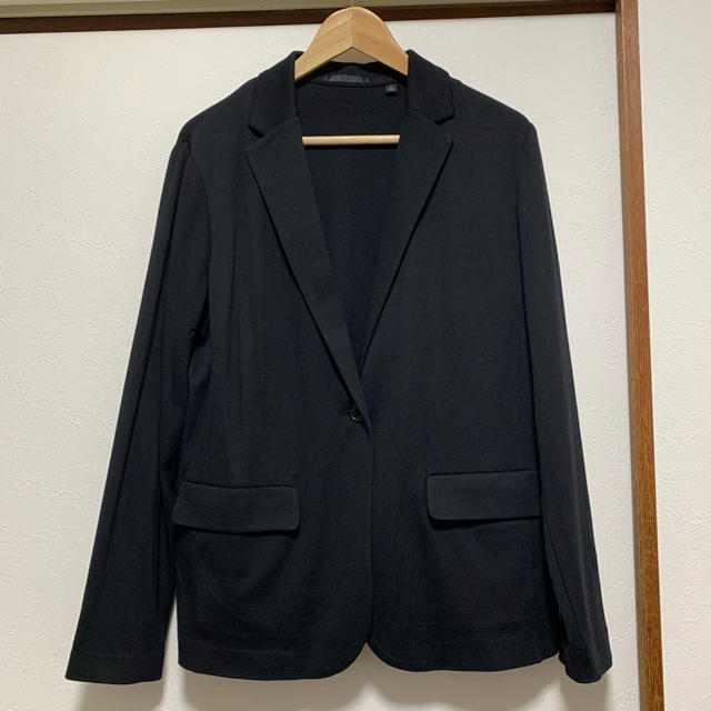 UNIQLO(ユニクロ)のUNIQLO UVカットジャージジャケット 黒 XL レディースのジャケット/アウター(テーラードジャケット)の商品写真