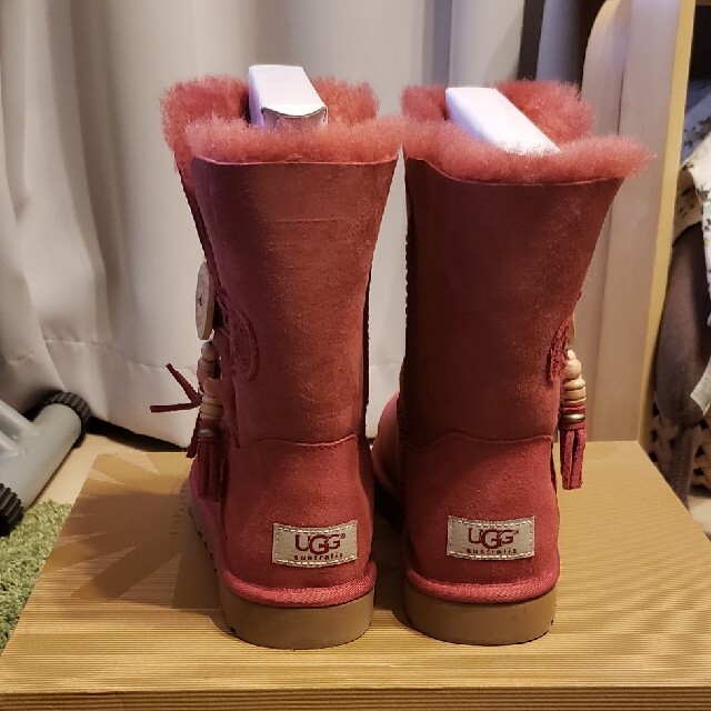 大特価‼️2/4限定お値下げ‼️　UGG ベイリーチャーム