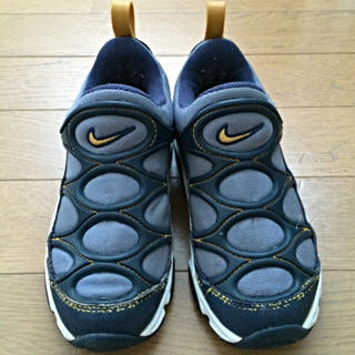 ナイキ(NIKE)のNIKE子供靴12C (日本サイズ18)(スニーカー)