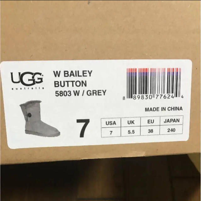 UGG(アグ)のUGG  BAILEY BUTTON アグー ブーツ ムートン レディースの靴/シューズ(ブーツ)の商品写真