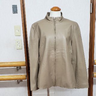 ヴァレンティノ(VALENTINO)のにっき様専用ヴァレンチノレザージャケット　未使用(ノーカラージャケット)