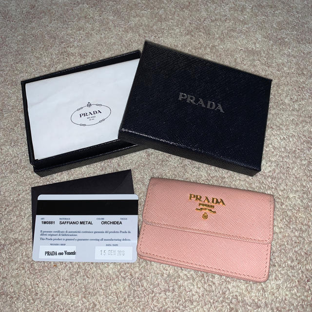 PRADA 名刺入れ カード ケース