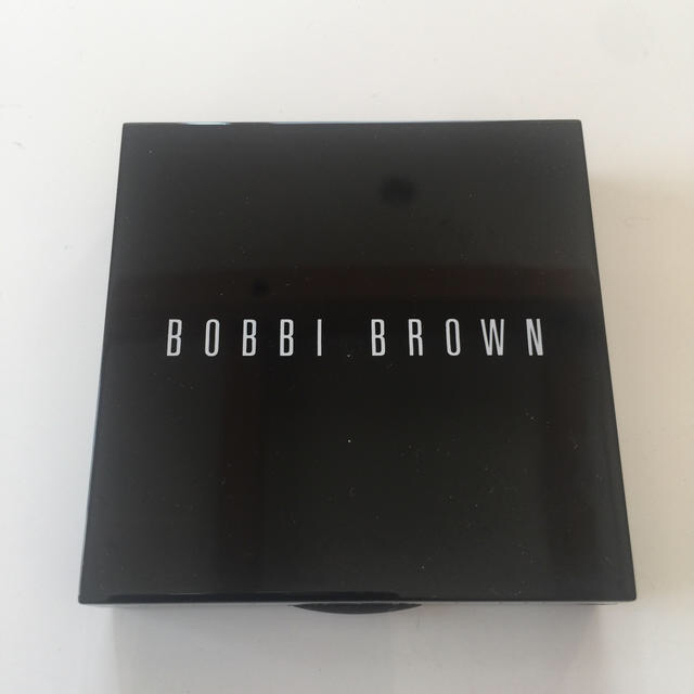 BOBBI BROWN(ボビイブラウン)の【BOBBYBROWN】フェイスパウダー コスメ/美容のベースメイク/化粧品(フェイスパウダー)の商品写真