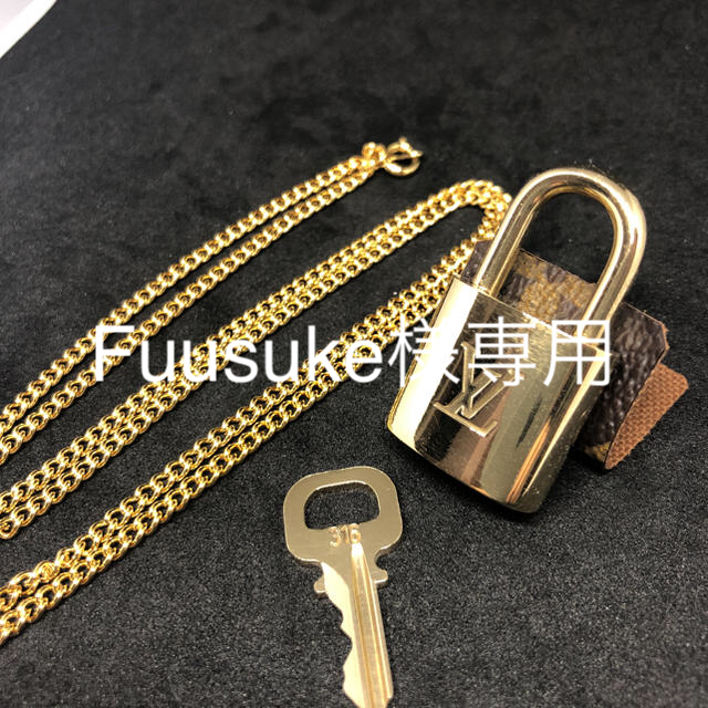 LOUIS VUITTON(ルイヴィトン)のルイヴィトンパドロック南京錠　ネックレス レディースのアクセサリー(その他)の商品写真