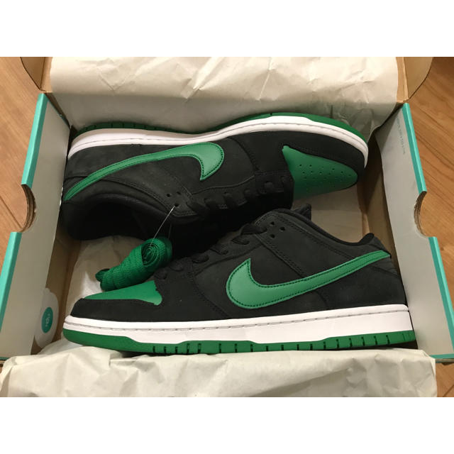 NIKE(ナイキ)の29cm【海外限定】NIKE SB DUNK LOW PRO GREEN メンズの靴/シューズ(スニーカー)の商品写真